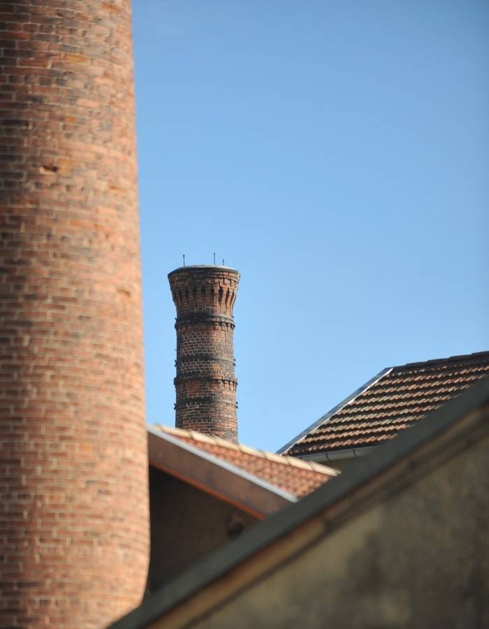Les cheminées de l'Usine à Poët Laval